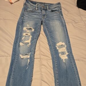 American Eagle Outfitters Women's Light Blue Ripped Skinny Jeans